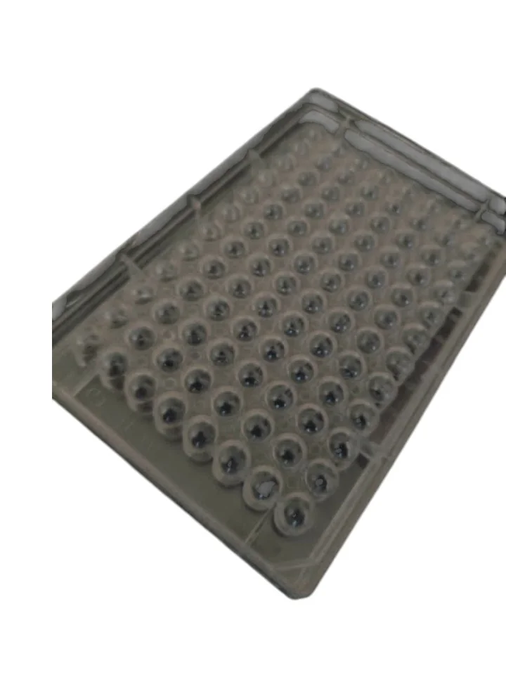 Microplaque 96 PUITS fond rond    stérile avec couvercle 2