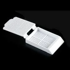 Cassette d'inclusion avec couvercle Biopsie